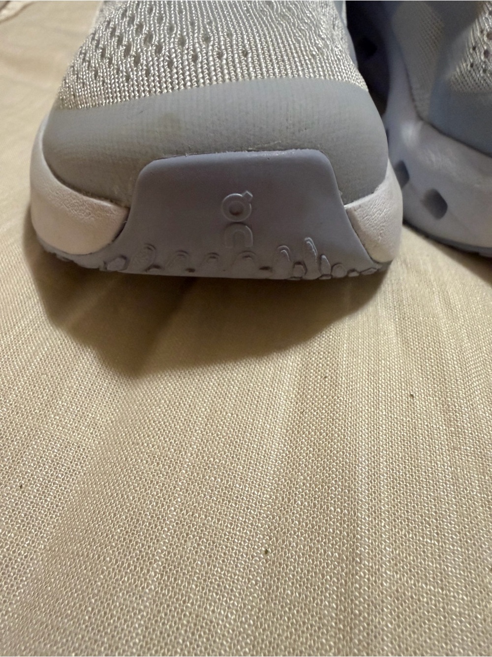 On Cloudrunner 3 Road Running woman’s size 9 - Picture 5 of 16